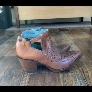Corral western boots 8.5